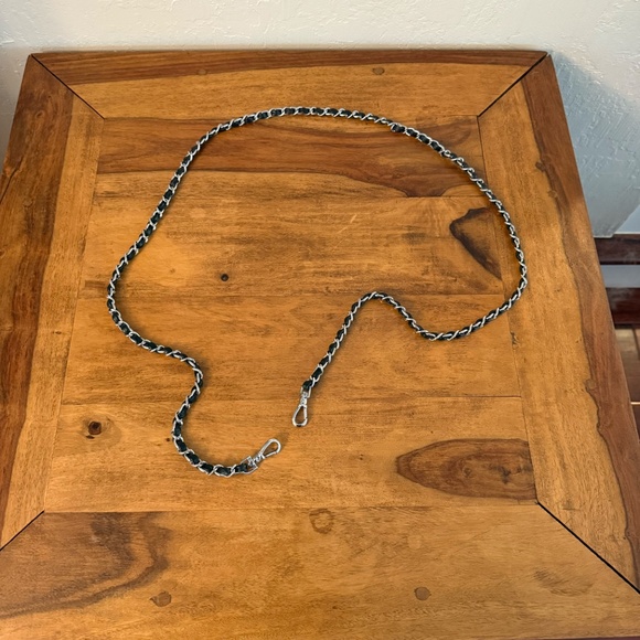 Bandolier Lucy Strap - Picture 2 of 3